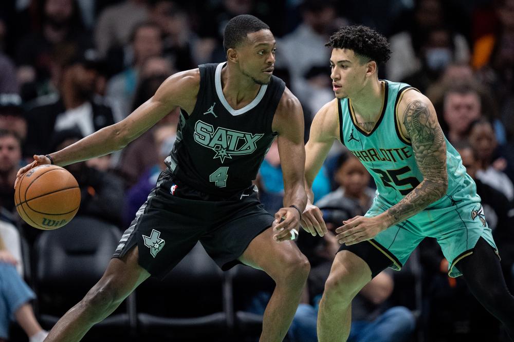 任主教练 任主教练