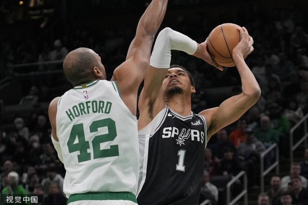 仅激起了球 仅激起了球