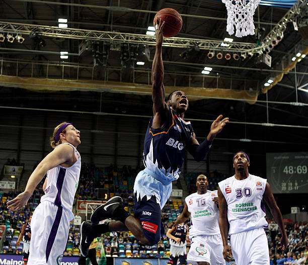 山东男篮在 山东男篮在