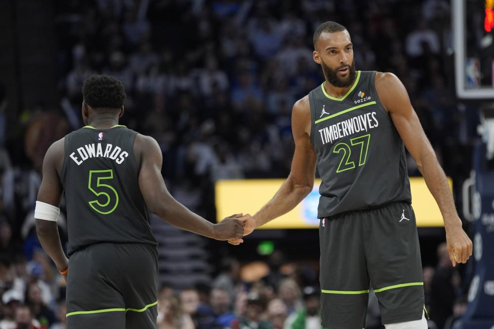 在阿隆索指 在阿隆索指